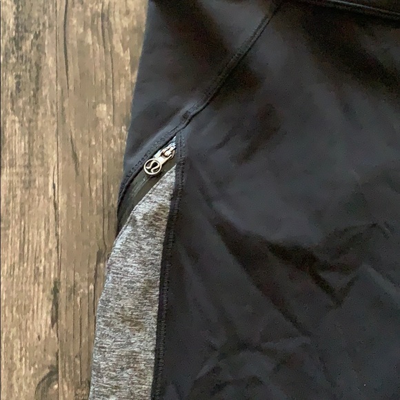 Lululemon luxtreme legging - Picture 2 of 6